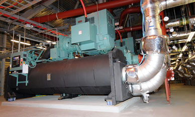 AT-RLM aspirated refrigerant detection system installed in a large chiller plant room